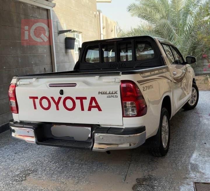 تويوتا هايلوكس